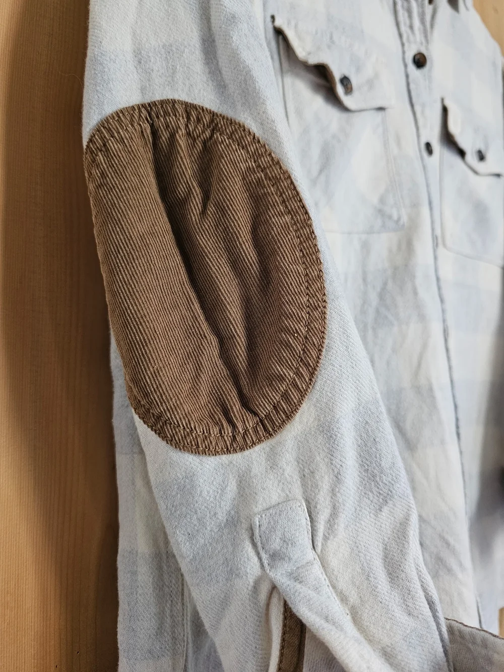 Roots Light Grey & White Plaid Button-Up Shirt with Brown Elbow Patches - Picture 3 of 7